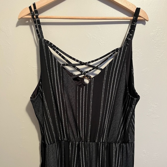 Maurice’s Black and White Sleeveless Jumpsuit NWT - Picture 11 of 14